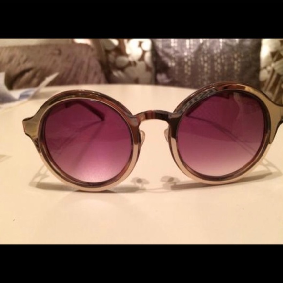 Gold Large Round Metal Frame Sunglasses - Picture 5 of 8